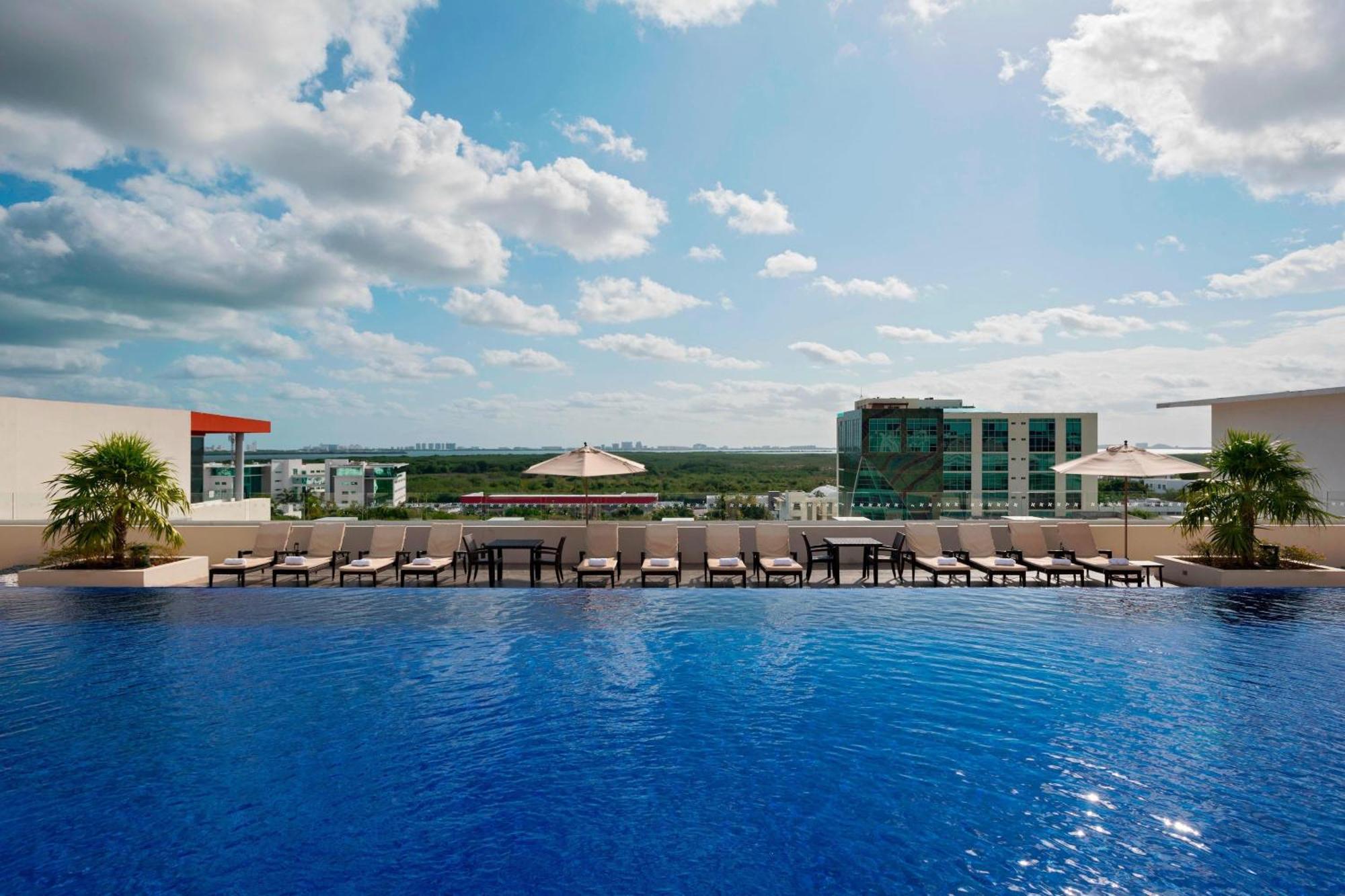Four Points By Sheraton Cancun Centro Kültér fotó